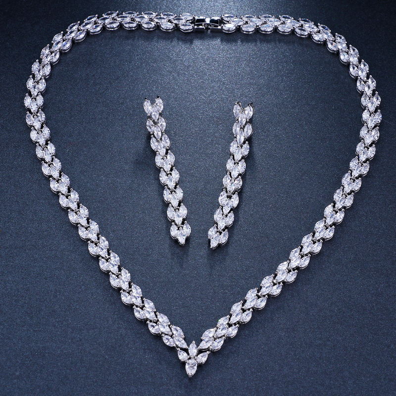 Bridal Water Drop Diamond Necklace