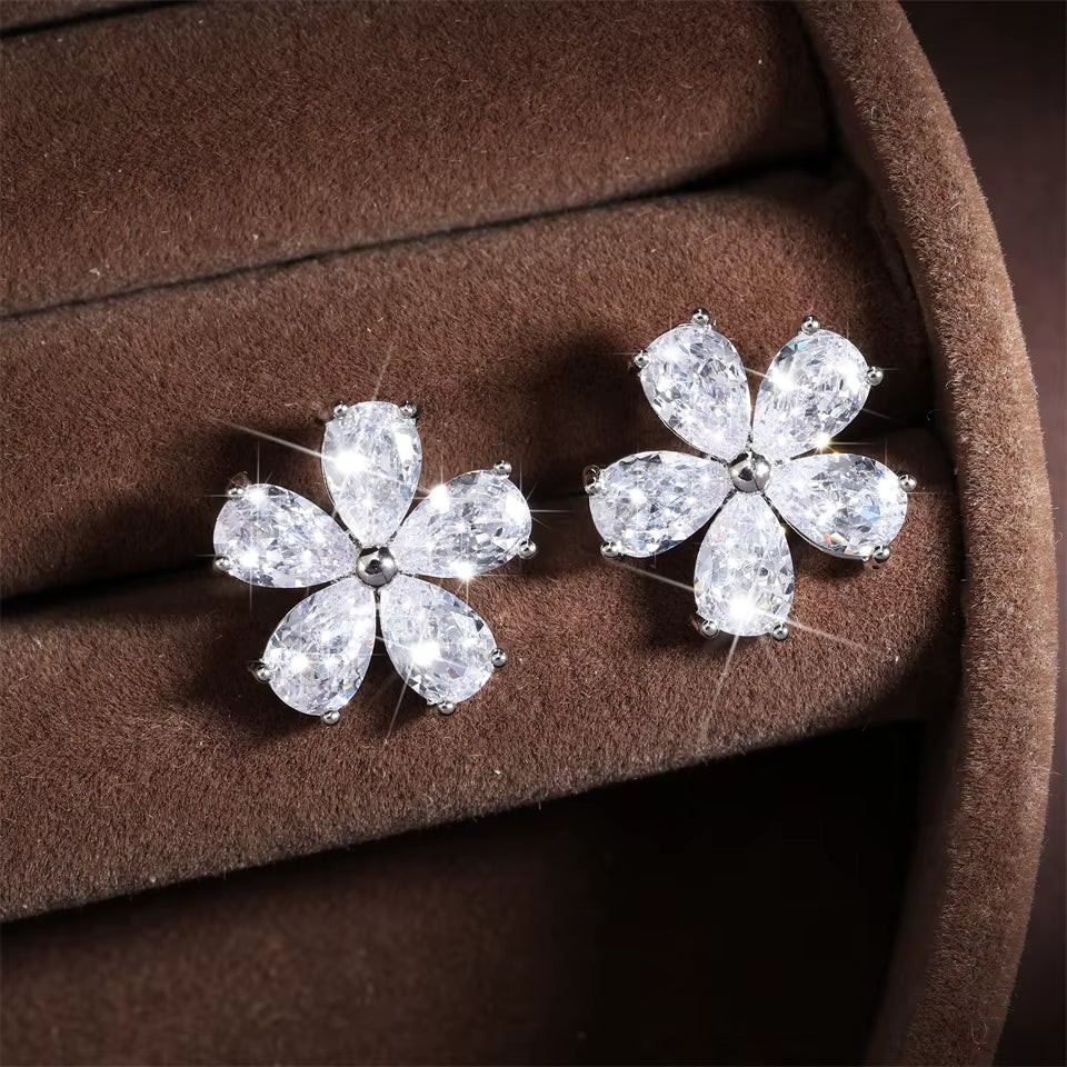 Cute Clear Zircon Flower Stud Earrings for Women Wedding Sparkling Crystal Fashion Bridal Jewelry