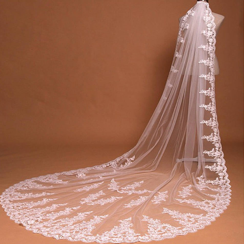 Long Tail Lace Veil