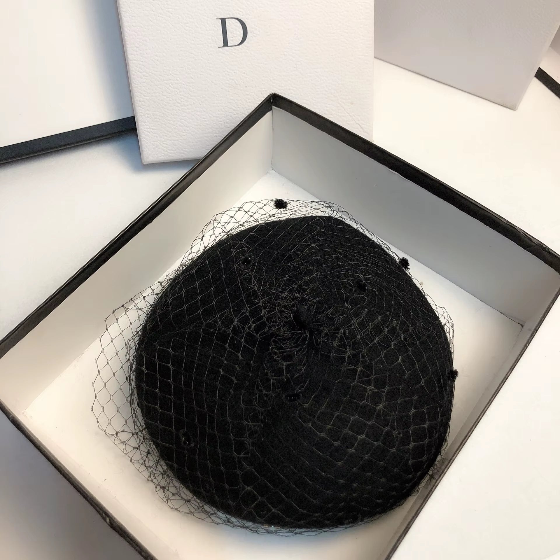 Fascinating Mesh Veil Wool Beret Autumn Winter Warm Beanie Hat Vintage Felt Casual Painter Hats Female French Berets Caps