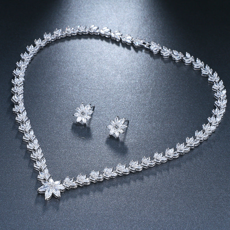 Bridal Two-piece Design Simple Flower Necklace