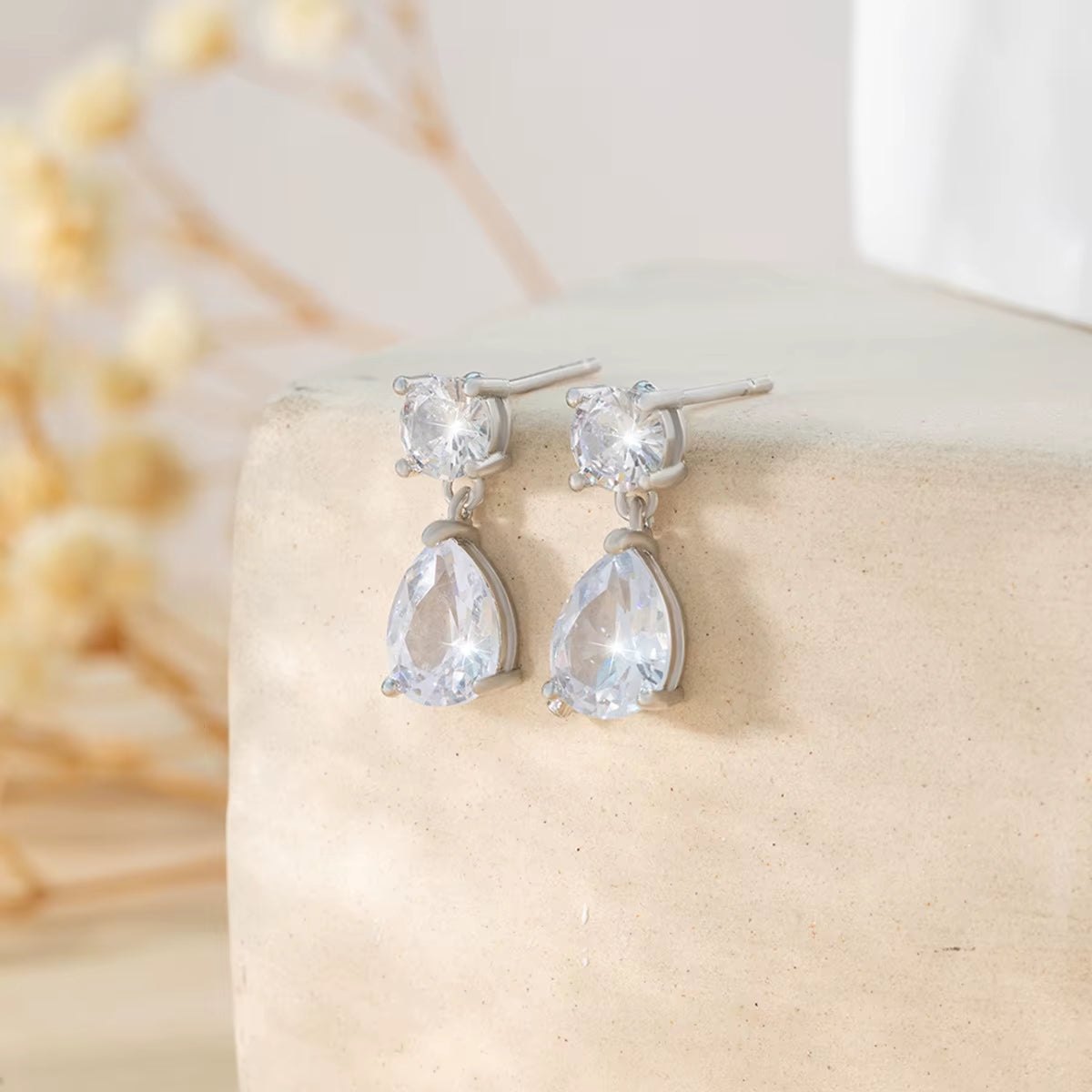Luxury Transparent Zircon Water Drop Dangle Earrings for Women Shinny CZ Bridal Wedding Jewelry